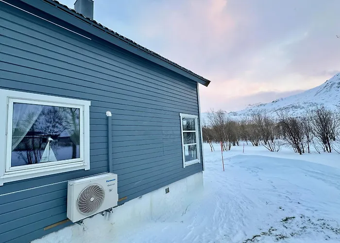 בית נופש Panorama Valley Lofoten *