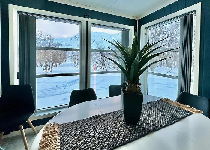 בית נופש Panorama Valley Lofoten